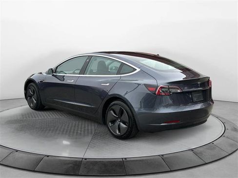 Used 2019 Tesla Model 3 Long Range image 3