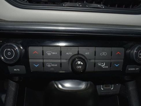 Used 2024 Jeep Compass Limited image 26