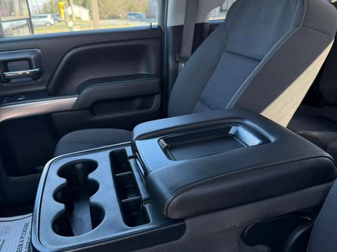 Used 2018 Chevrolet Silverado 1500 LT w/ All Star Edition image 26