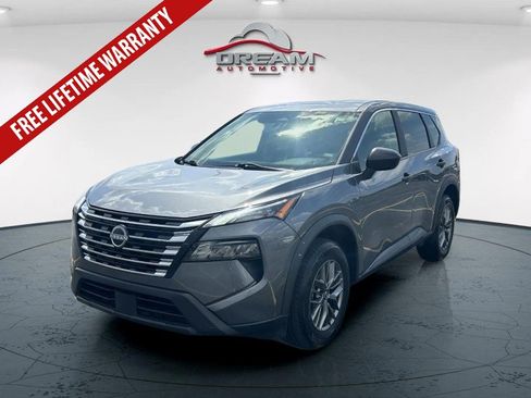 Used 2024 Nissan Rogue S AWD/4WD image 4