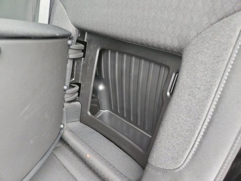 Used 2025 GMC Sierra 1500 Elevation image 13