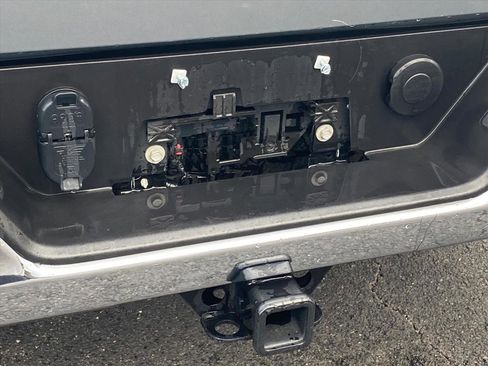 Used 2025 Chevrolet Silverado 1500 LT image 7