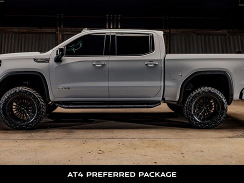 Used 2024 GMC Sierra 1500 AT4 w/ AT4 Preferred Package AWD/4WD image 6