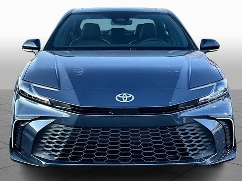 New 2026 Toyota Camry SE image 3