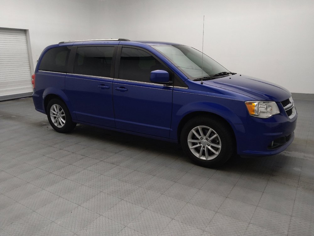 Used 2020 Dodge Grand Caravan SXT w/ Driver Convenience Group FWD image 11