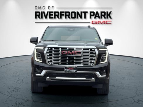 New 2026 GMC Yukon Denali w/ Denali Reserve Package image 8