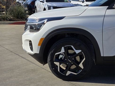 New 2026 Kia Seltos EX AWD/4WD image 5