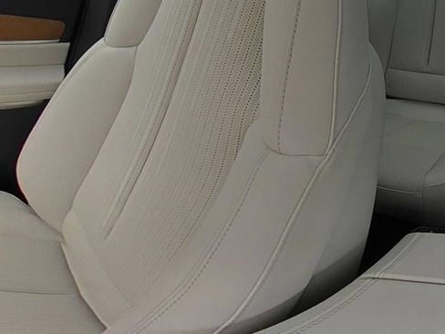 Used 2026 Cadillac Vistiq Luxury AWD/4WD image 35