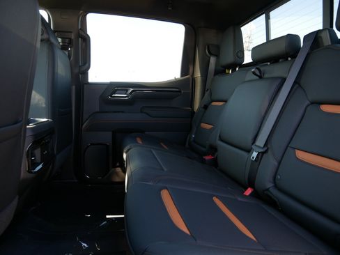 New 2026 GMC Sierra 1500 AT4 w/ Technology Package image 5