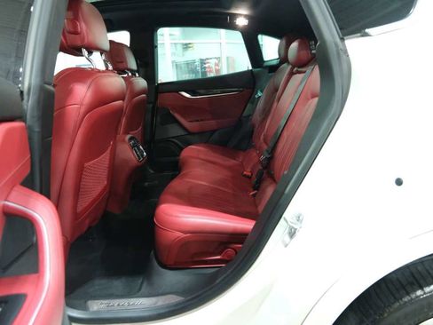 Used 2017 Maserati Levante S image 20