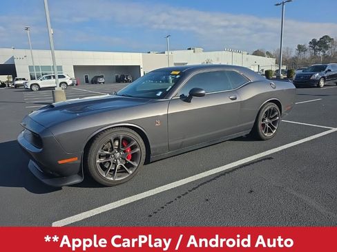 Used 2022 Dodge Challenger R/T Scat Pack image 3