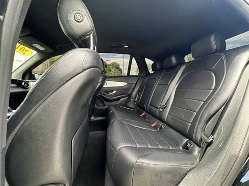 Used 2017 Mercedes-Benz GLC 300 4MATIC w/ Premium 1 Package image 32