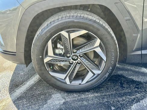 Used 2024 Hyundai Tucson Limited image 31