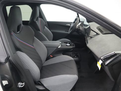 New 2026 BMW iX xDrive45 w/ M Sport Package image 21