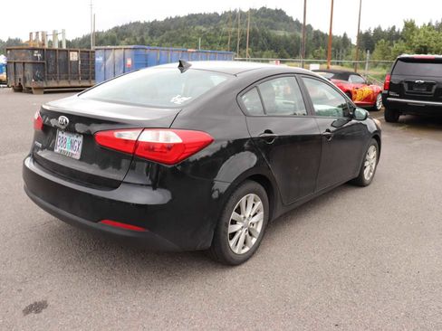 Used 2016 Kia Forte LX w/ LX Popular Plus Package FWD image 5