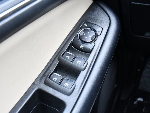 Used 2022 Ford Edge SEL w/ Convenience Package image 23