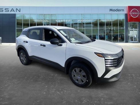 New 2026 Nissan Kicks S image 3