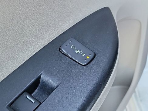 Used 2017 Honda Accord Touring image 18