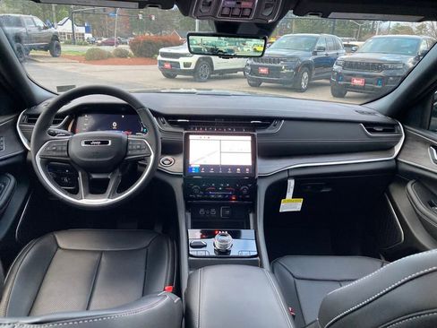 New 2024 Jeep Grand Cherokee Limited 4xe w/ Luxury Tech Group II image 13