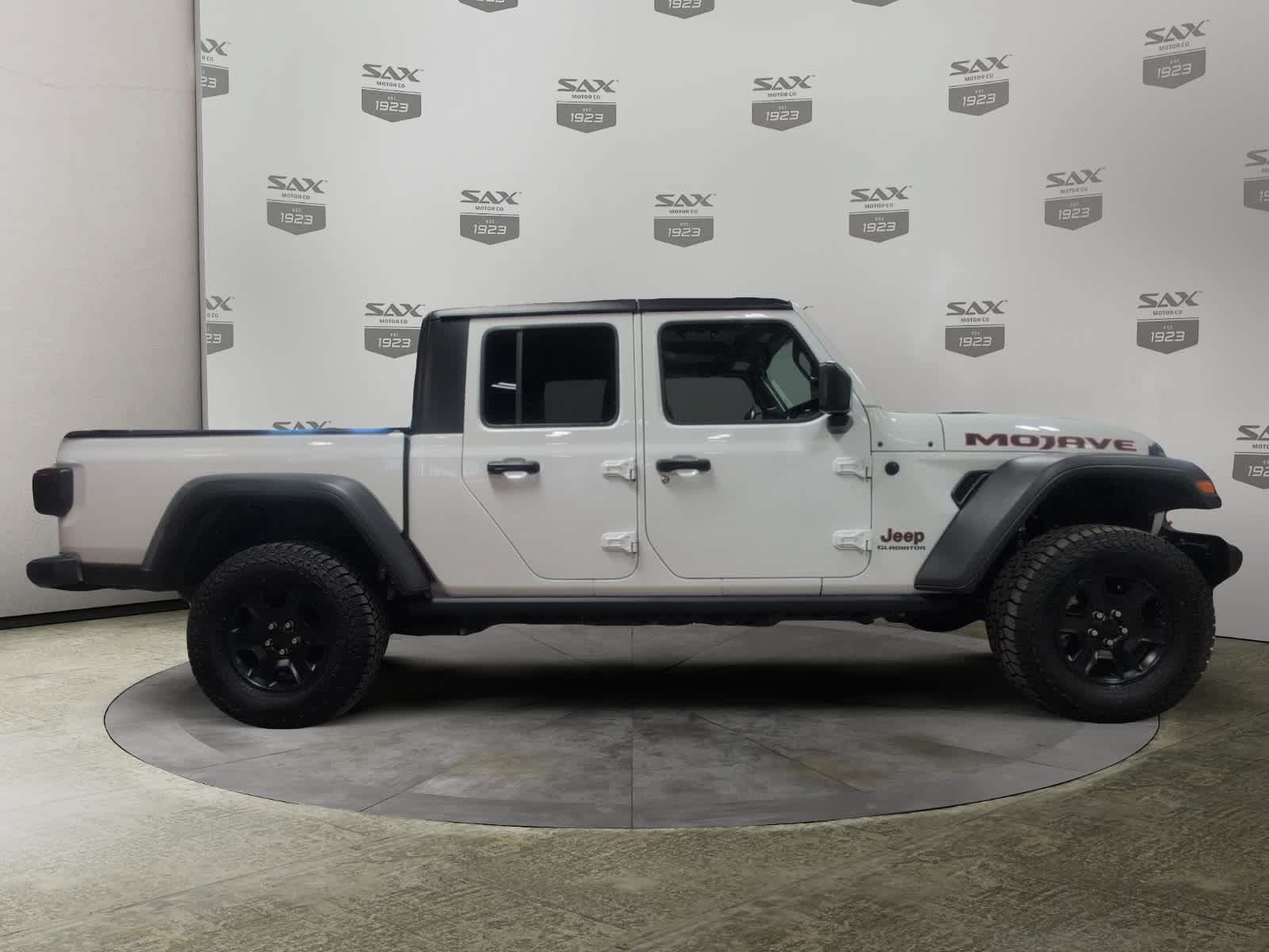Used 2021 Jeep Gladiator Mojave w/ Dual Top Group AWD/4WD image 6