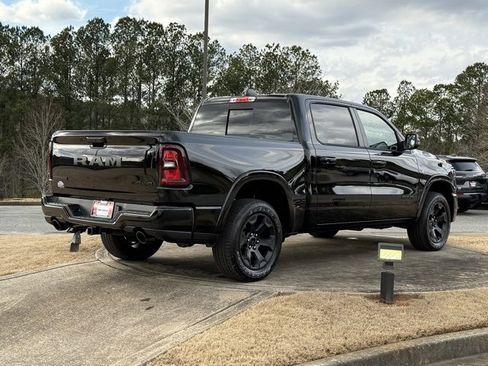 New 2026 RAM 1500 4x4 Crew Cab image 7