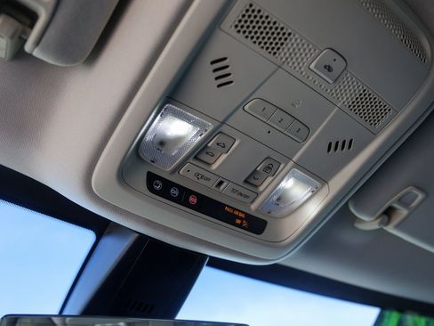 Certified 2021 Cadillac XT5 Premium Luxury image 23