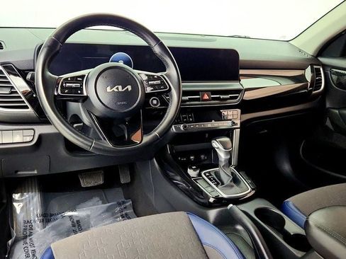 Used 2024 Kia Seltos S FWD image 12