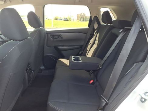 Used 2024 Nissan Rogue S AWD/4WD image 28