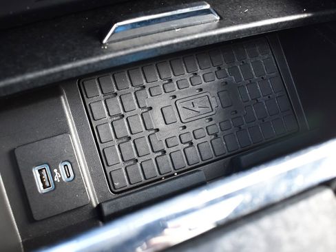 Used 2023 Ford Expedition Limited image 26