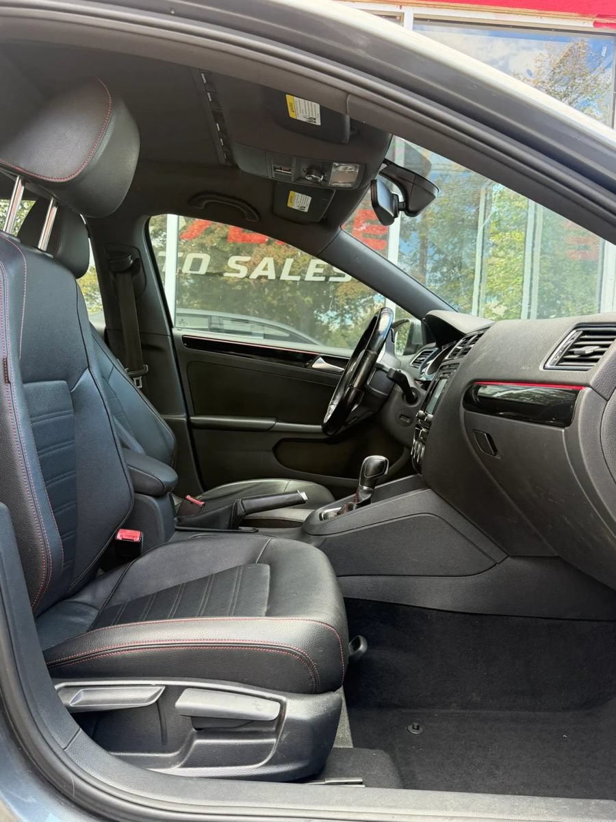 Used 2017 Volkswagen Jetta GLI FWD image 13