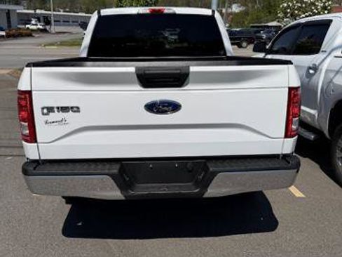 Used 2017 Ford F150 XLT image 3