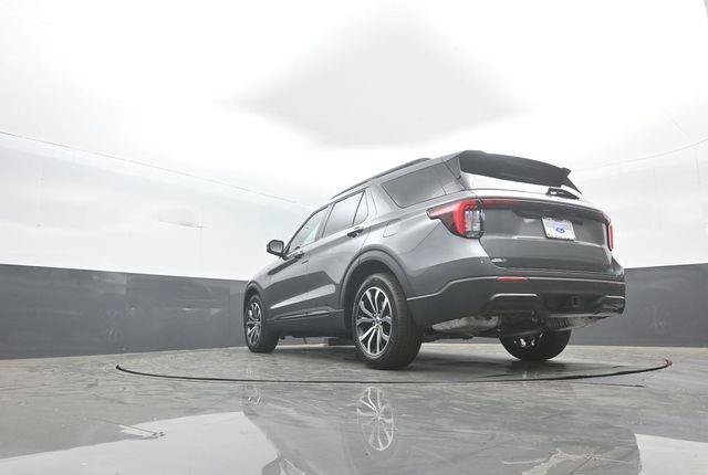 New 2026 Ford Explorer ST-Line RWD image 31