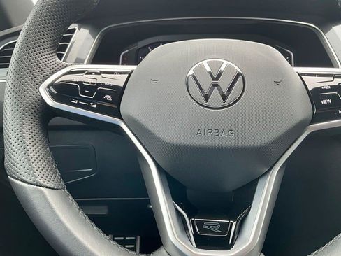 Used 2022 Volkswagen Tiguan SEL R-Line AWD/4WD image 21