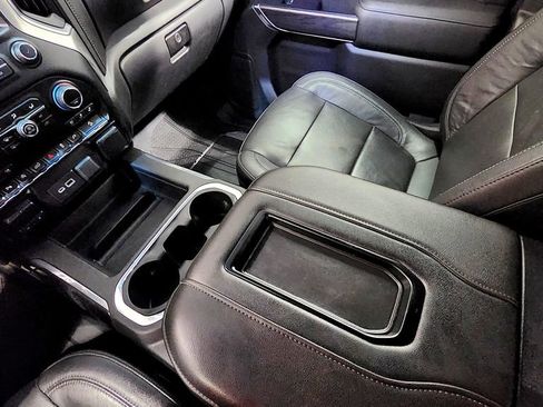 Used 2019 Chevrolet Silverado 1500 LTZ image 32