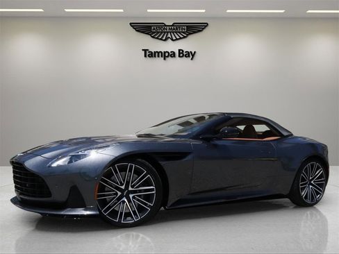 Used 2025 Aston Martin DB12 Convertible image 1