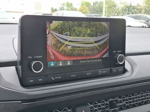 Certified 2025 Honda Accord LX image 15