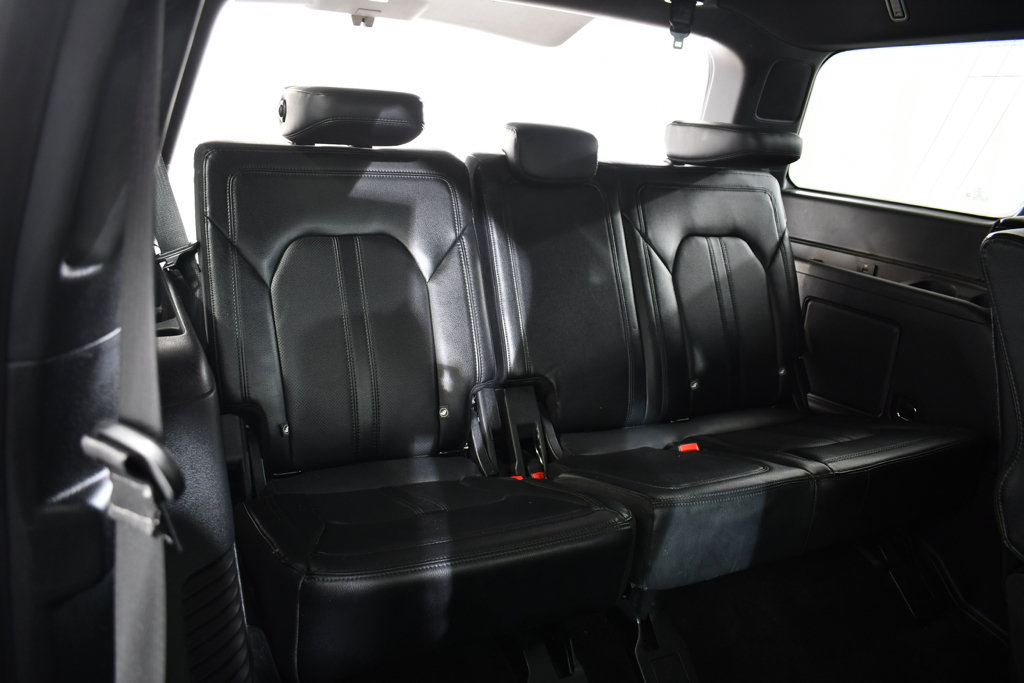 Used 2020 Ford Expedition Limited w/ Equipment Group 302A AWD/4WD image 20