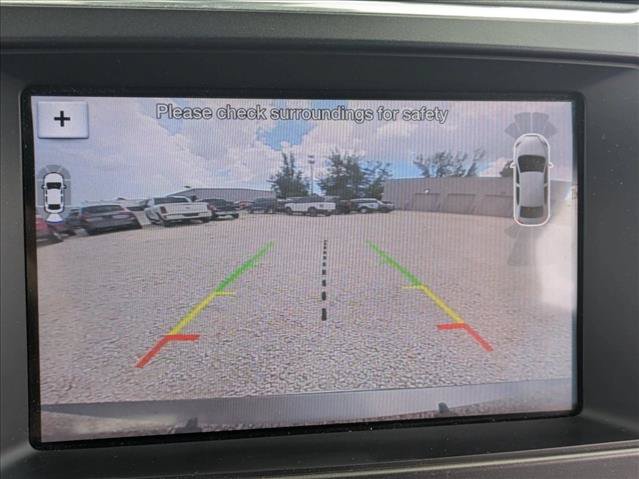 Used 2017 Ford Explorer Limited w/ Equipment Group 301A FWD image 13