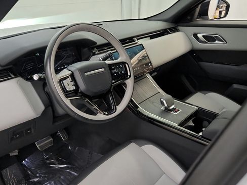 Used 2024 Land Rover Range Rover Velar Dynamic SE AWD/4WD image 13