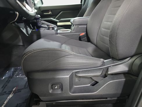 Used 2024 Toyota Tacoma TRD Off-Road image 28