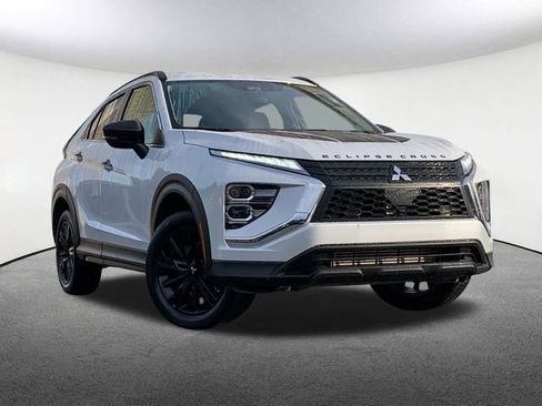 Used 2024 Mitsubishi Eclipse Cross Black Edition image 2