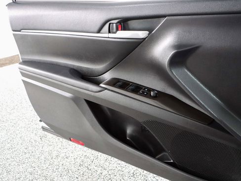 Used 2024 Toyota Camry SE w/ Blackout Package (TMS) image 21