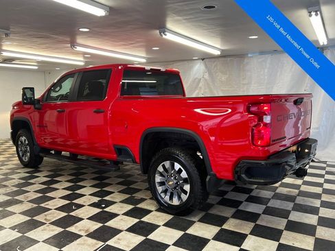 Used 2024 Chevrolet Silverado 2500 Custom w/ Custom Value Package image 14