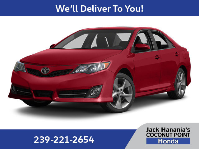 Used 2013 Toyota Camry SE FWD image 1