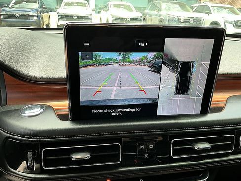 Used 2021 Lincoln Aviator Reserve w/ Elements Package Plus AWD/4WD image 17