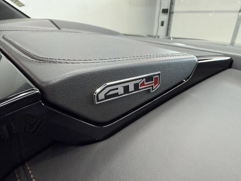 Used 2026 GMC Yukon AT4 w/ AT4 Premium Package AWD/4WD image 34