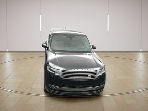 New 2025 Land Rover Range Rover SV AWD/4WD image 39