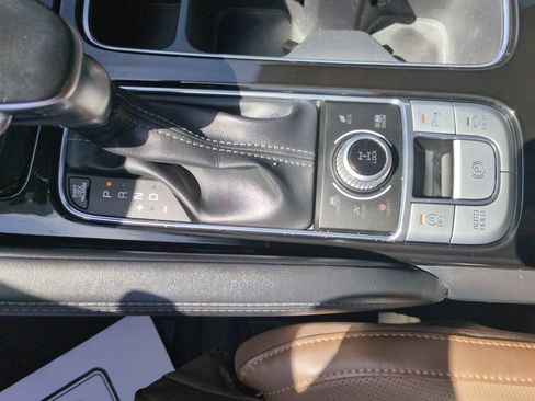 Used 2021 Kia Telluride SX w/ SX Prestige Package AWD/4WD image 23