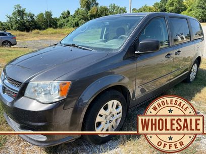 Used 2016 Dodge Grand Caravan SE w/ Quick Order Package 29E SE