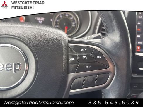 Used 2020 Jeep Cherokee Limited image 17